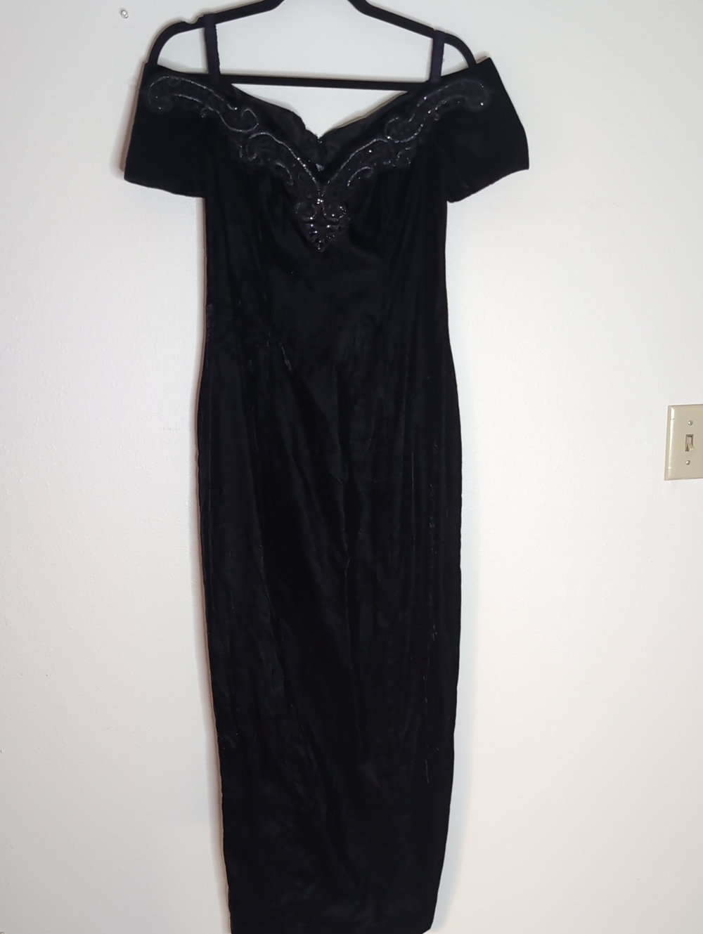 Rampage Black One-Shoulder Evening Gown